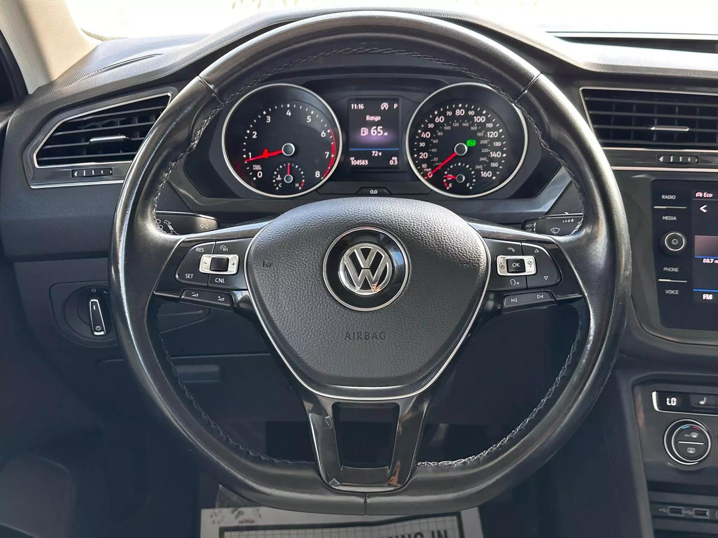 2018 Volkswagen Tiguan - Image 22