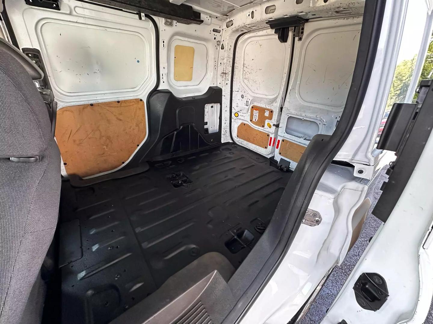 2014 Ford Transit Connect Cargo - Image 18