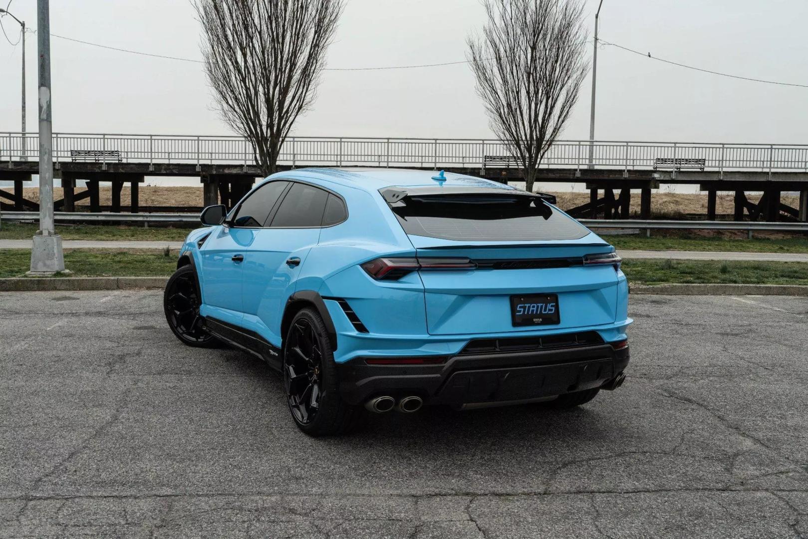 2023 Lamborghini Urus - Image 11