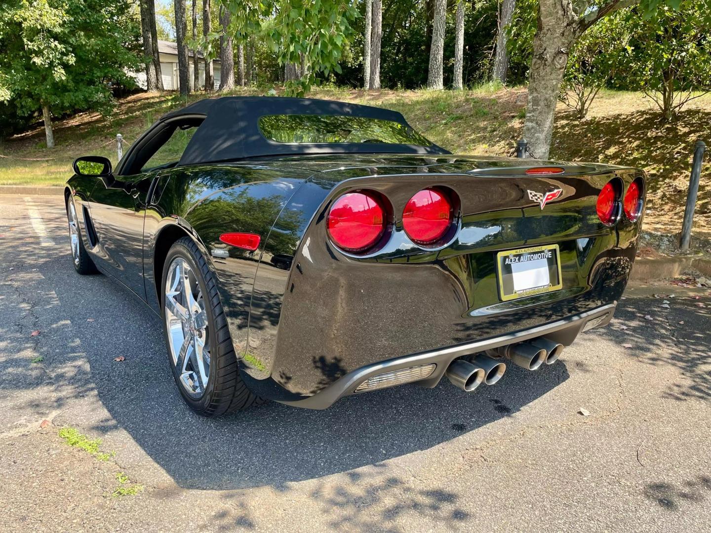 2010 Chevrolet Corvette Base photo 13