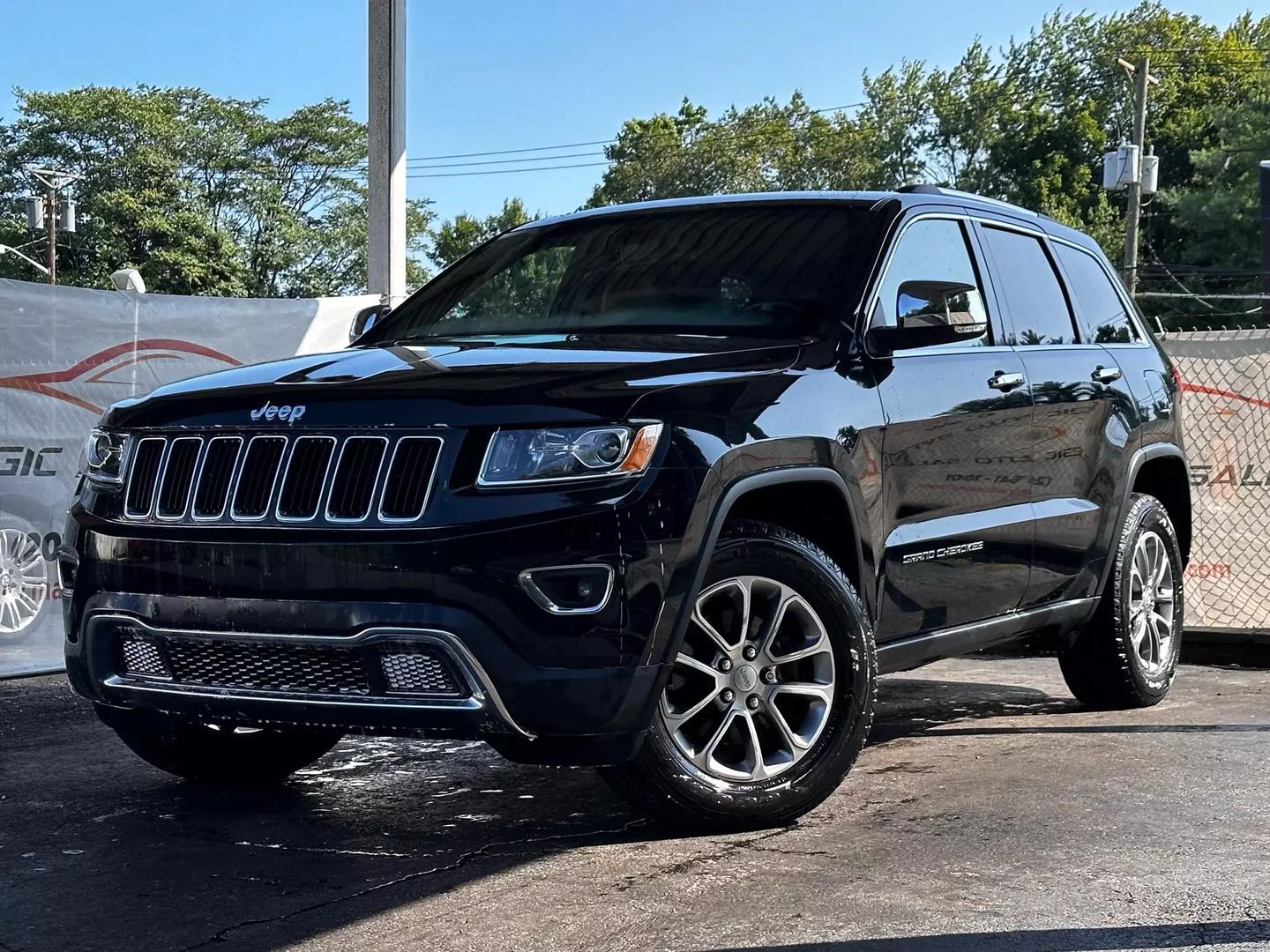 2015 Jeep Grand Cherokee - Image 1