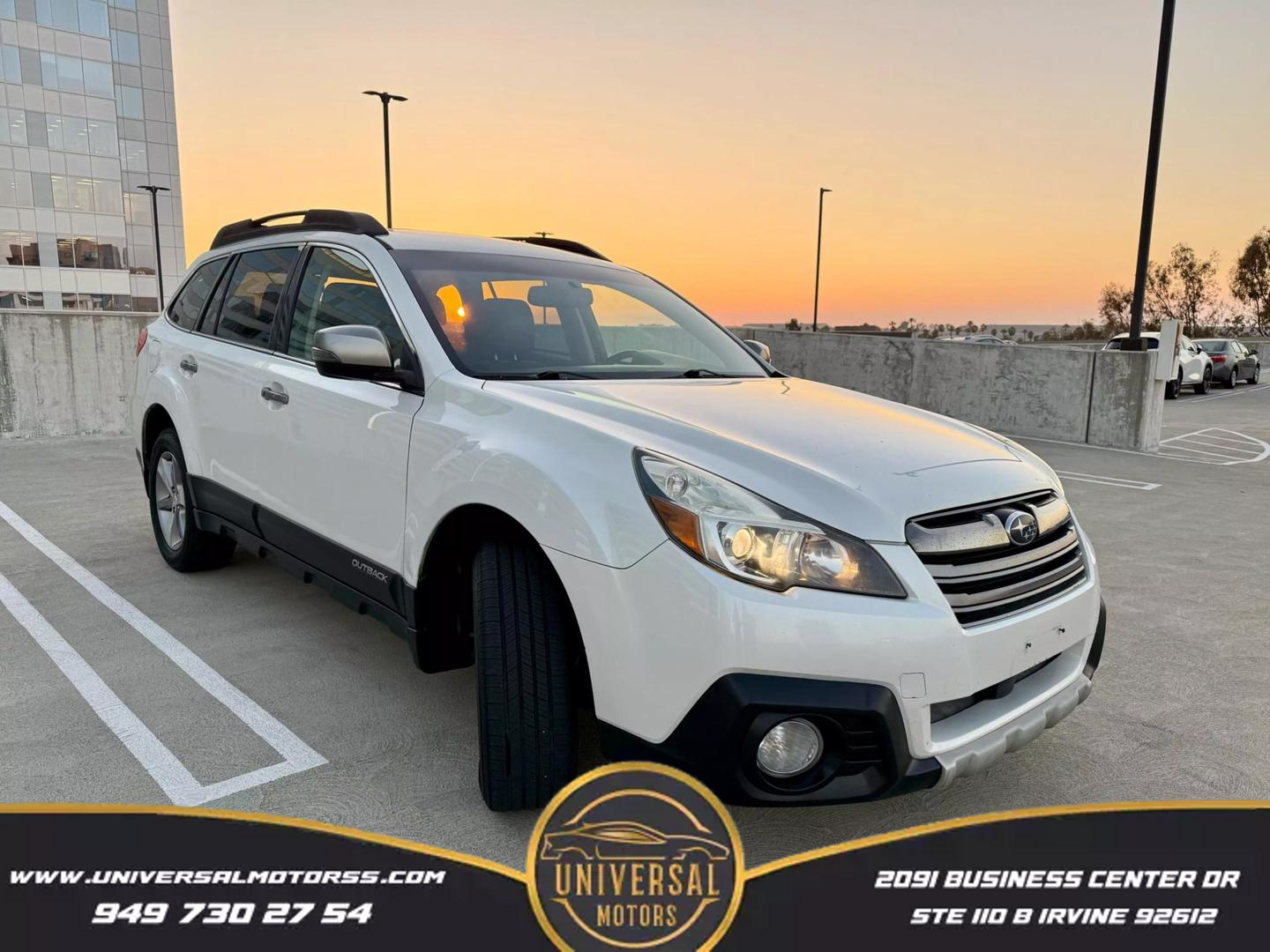 2013 Subaru Outback Limited photo 3