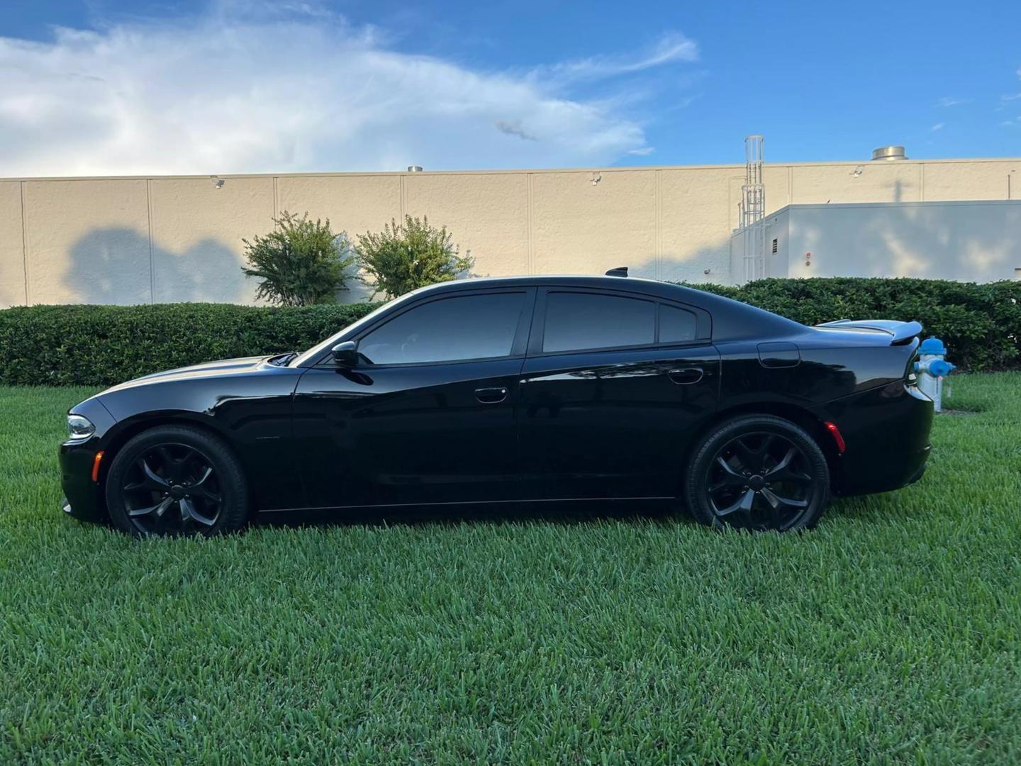 2016 Dodge Charger R/T photo 8