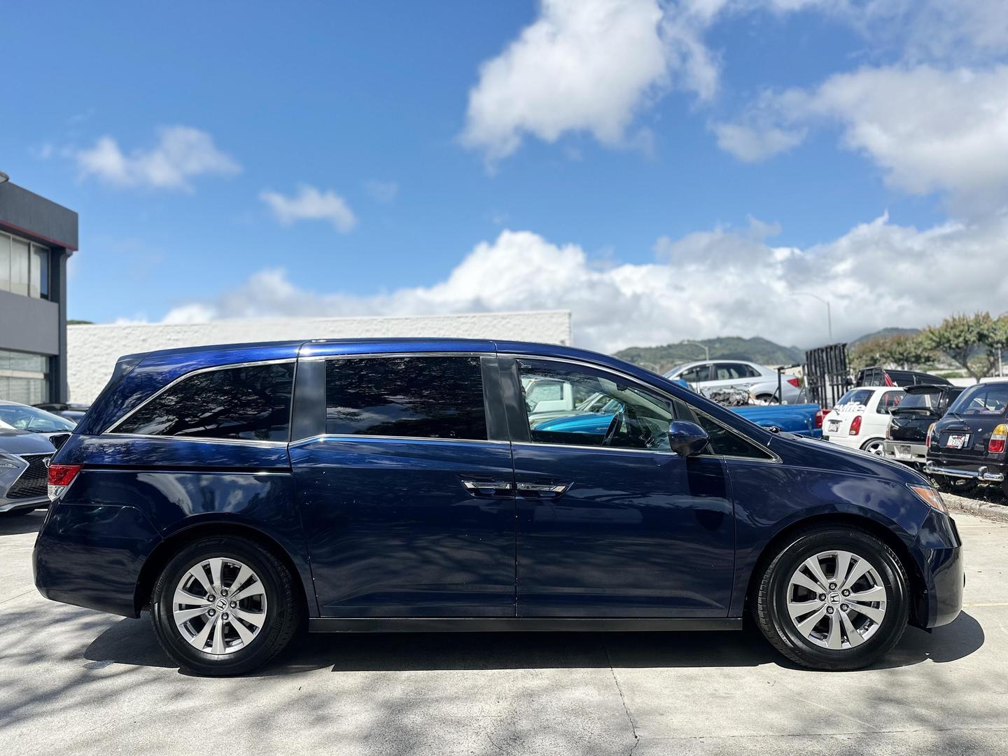 2014 Honda Odyssey EX-L photo 3