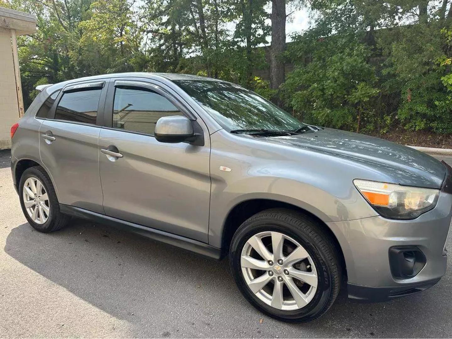 2013 Mitsubishi Outlander Sport ES photo 5