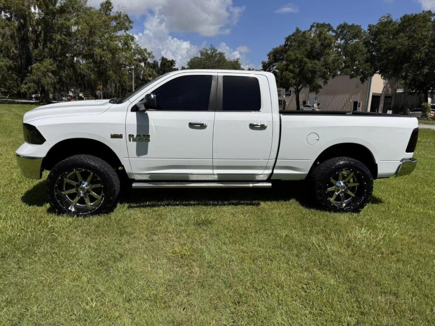 2014 RAM Ram 1500 Pickup SLT photo 2