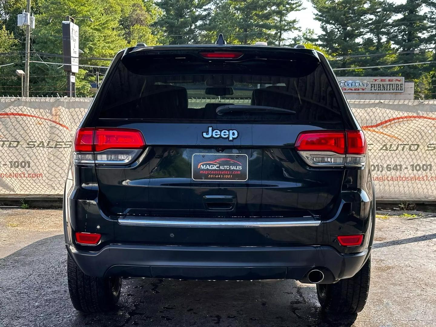 2015 Jeep Grand Cherokee - Image 8