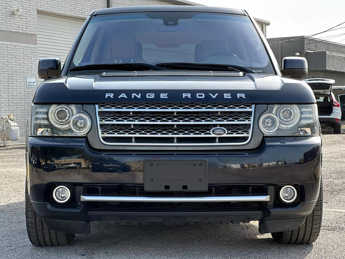 2010 Land Rover Range Rover - Image 11