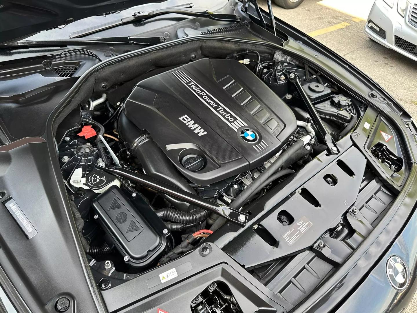 2014 Bmw 5 Series - Image 52