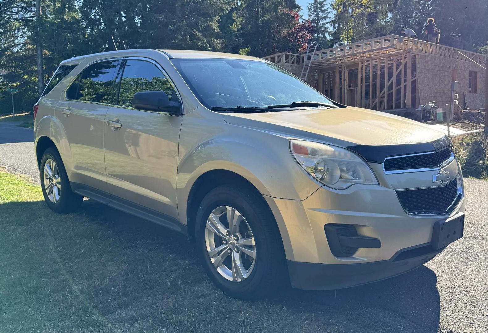 2011 Chevrolet Equinox LS photo 3