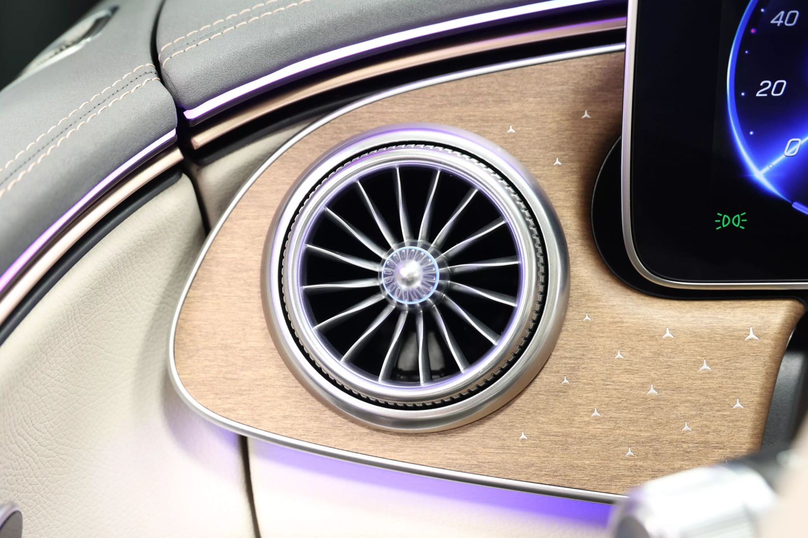 2023 Mercedes-benz Mercedes-eq Eqs Suv - Image 18