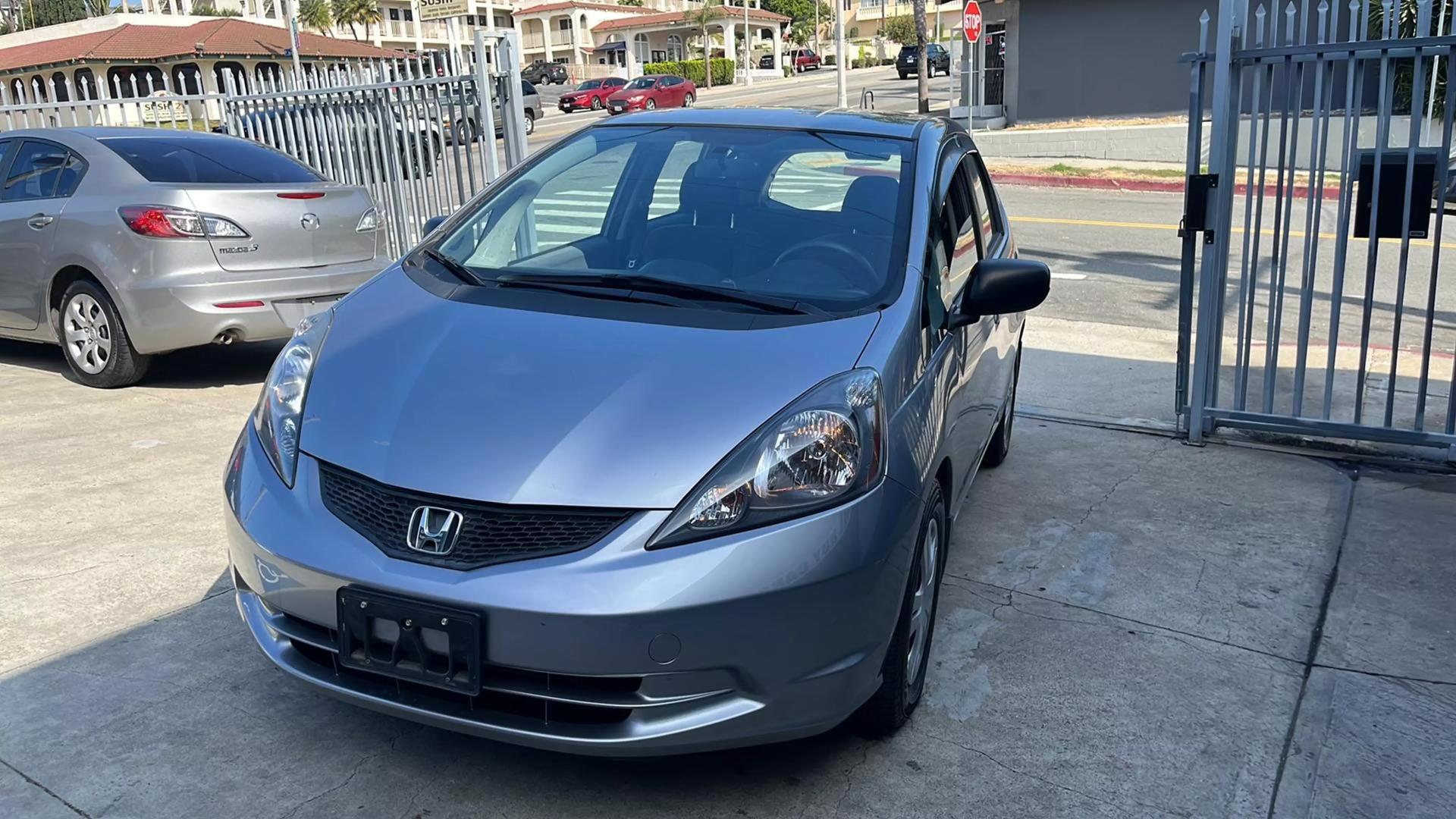 2010 Honda Fit Base photo 2