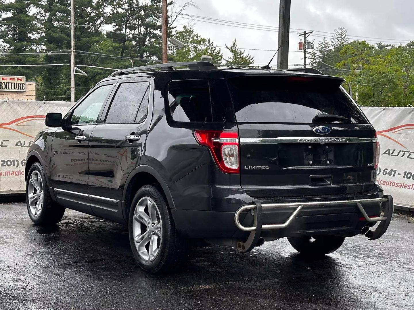 2014 Ford Explorer - Image 7