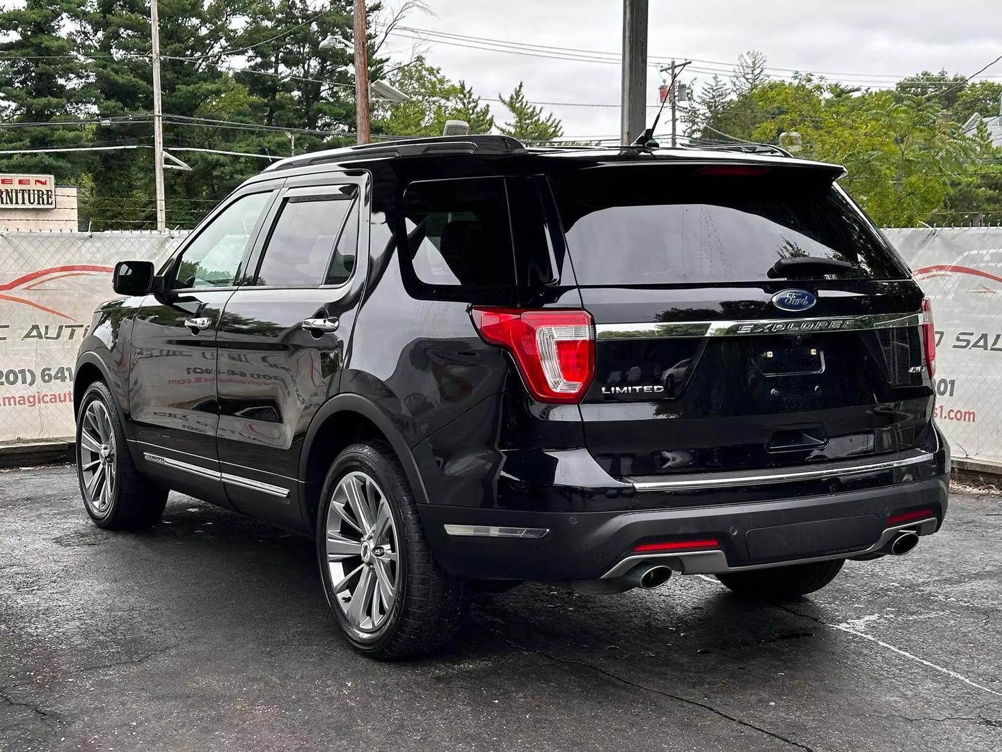 2018 Ford Explorer - Image 7