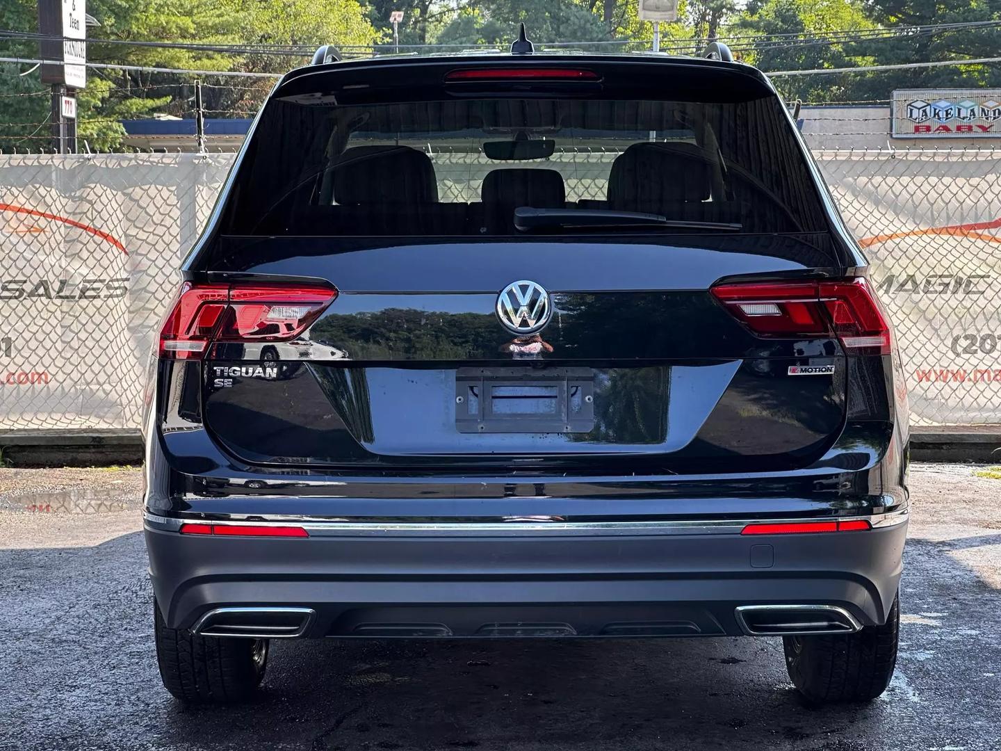 2021 Volkswagen Tiguan - Image 8