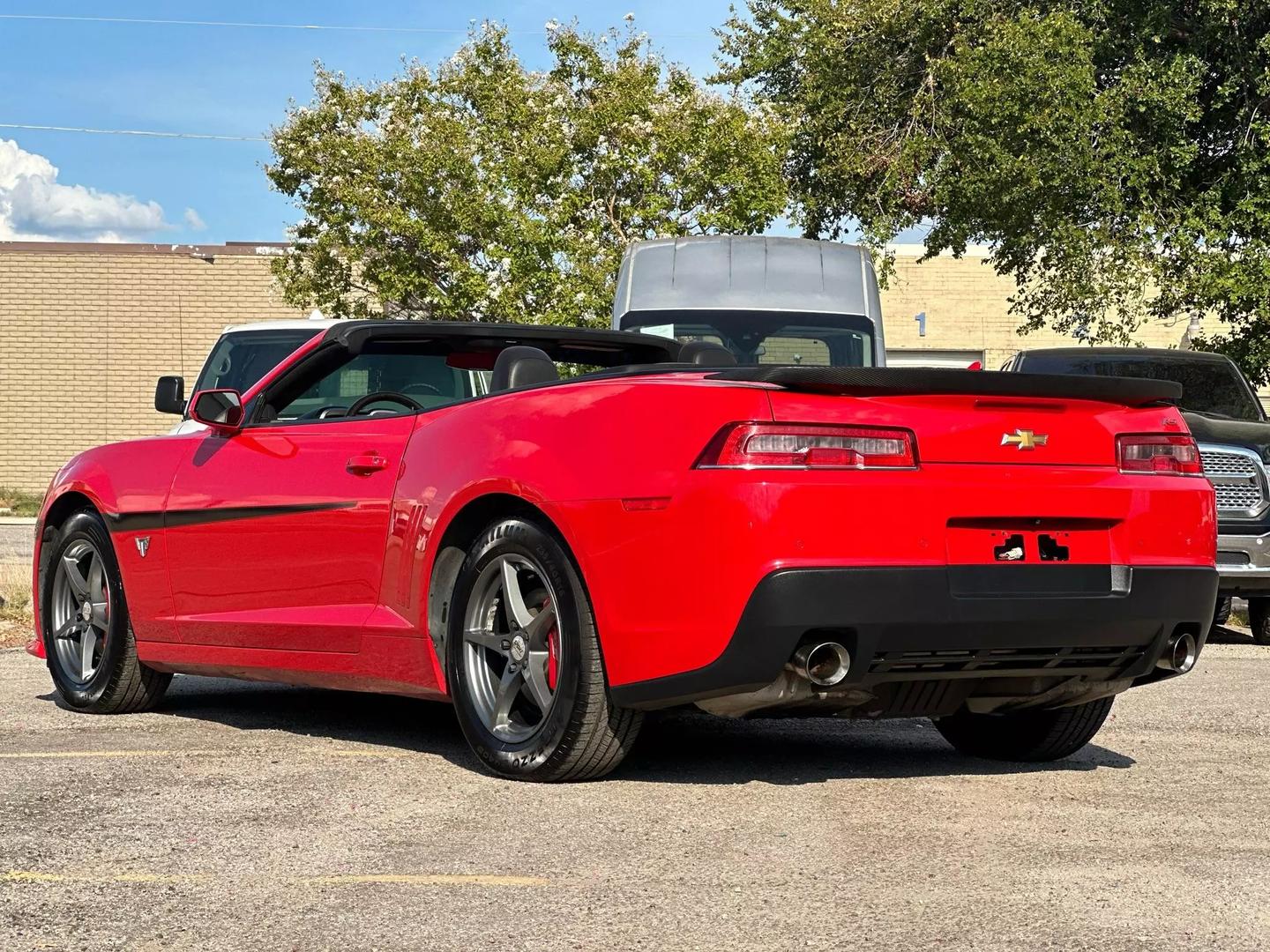 2015 Chevrolet Camaro - Image 5