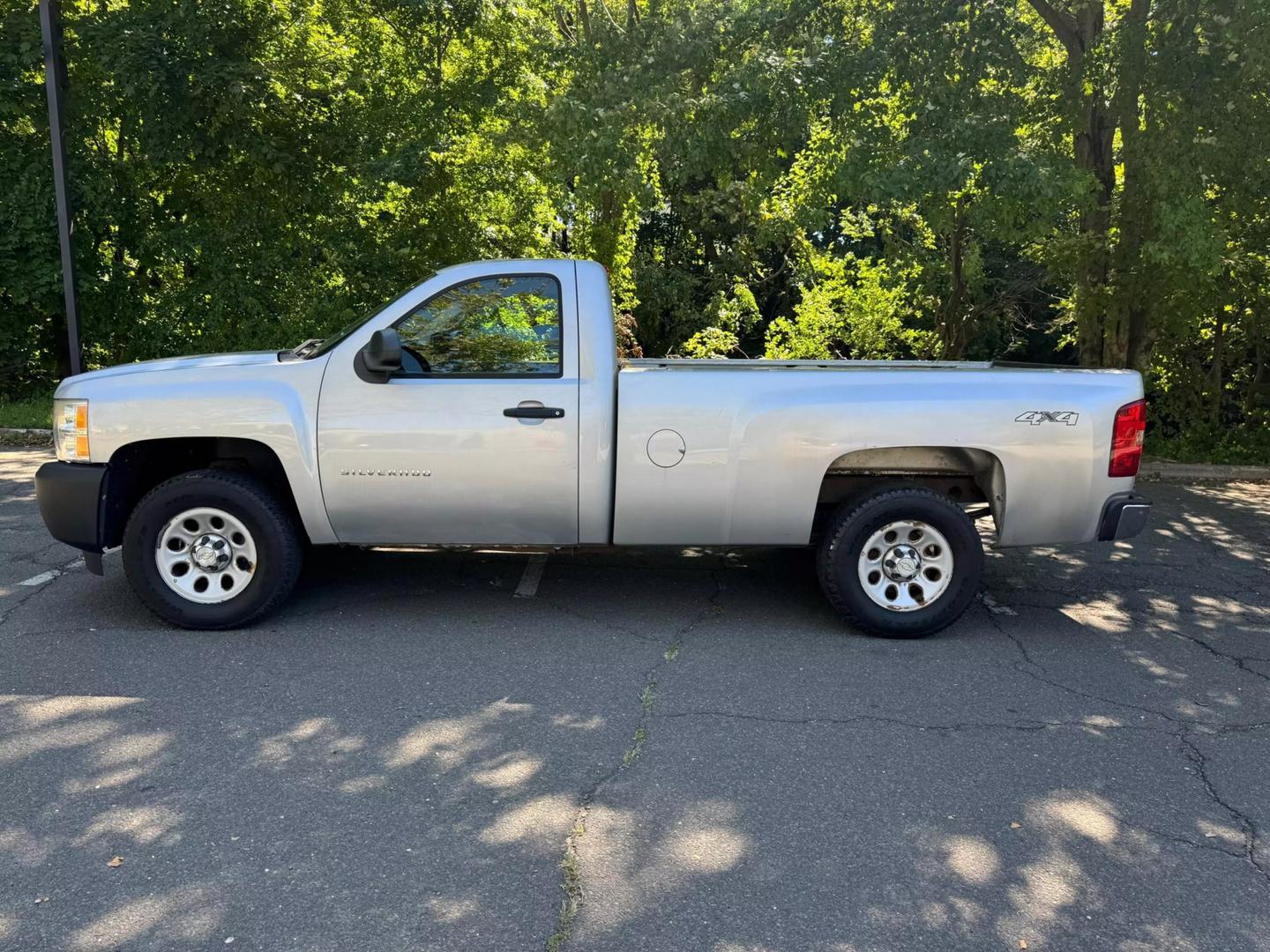 2011 Chevrolet Silverado 1500 Work Truck photo 4