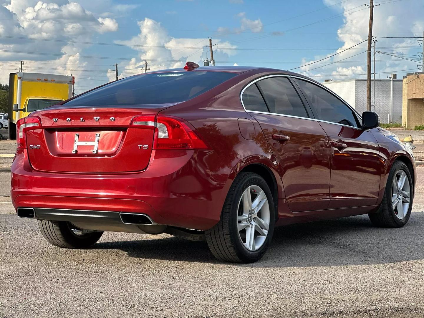 2014 Volvo S60 - Image 8