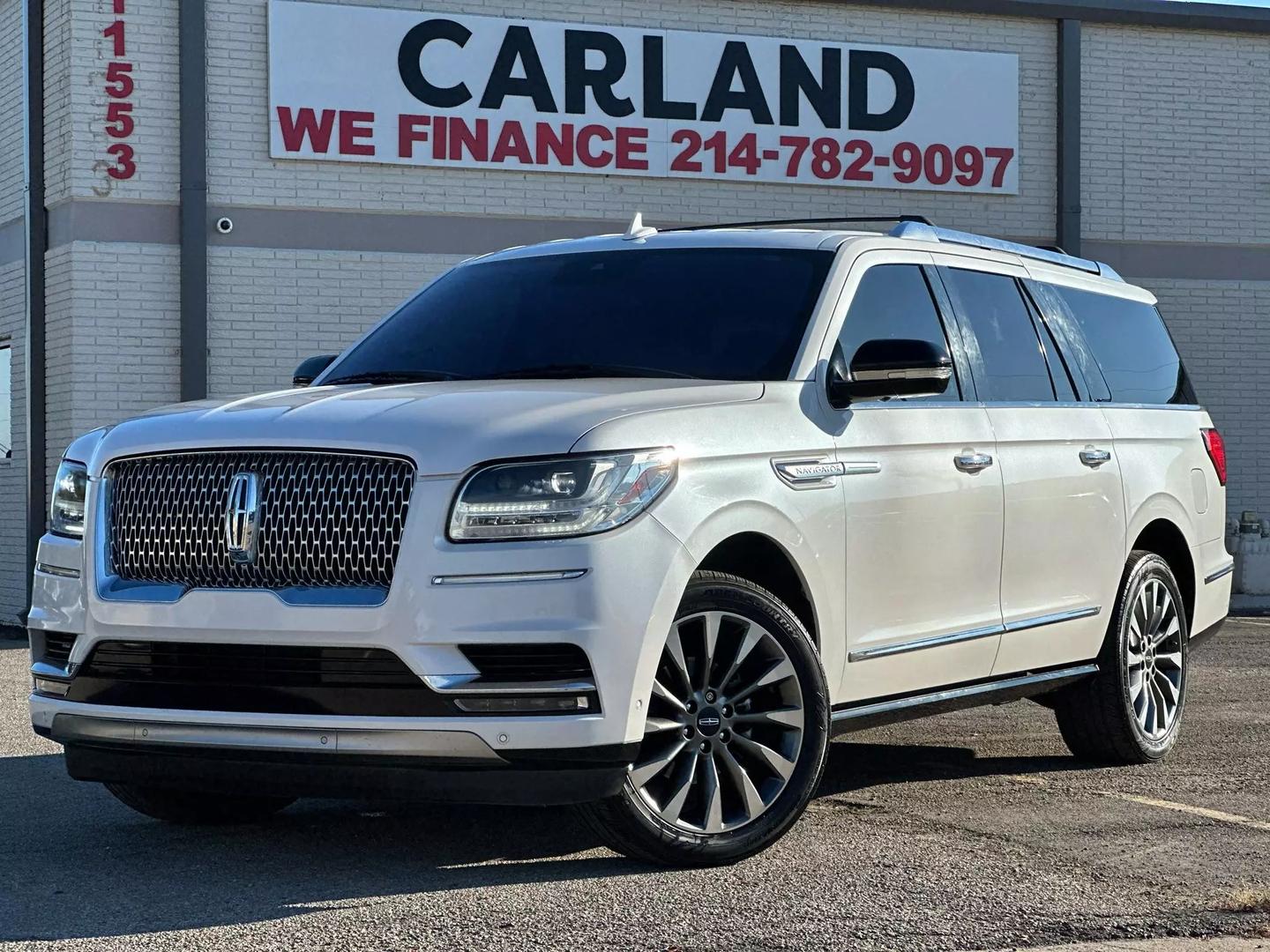 2019 Lincoln Navigator L - Image 1