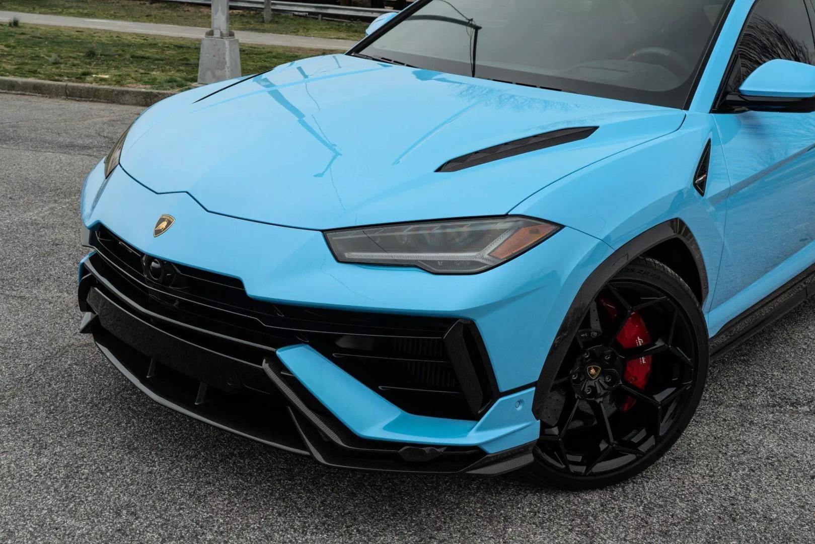 2023 Lamborghini Urus - Image 6