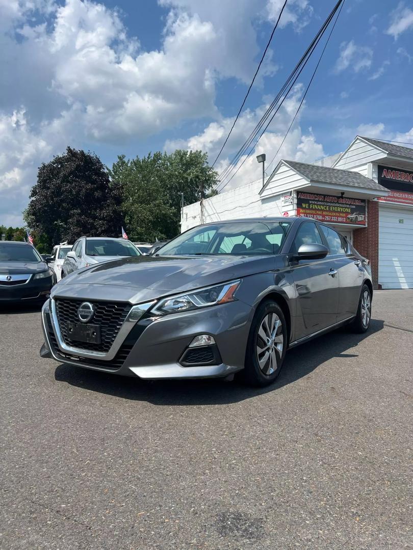 2020 Nissan Altima showcasing sleek design, modern styling, and advanced technology features.