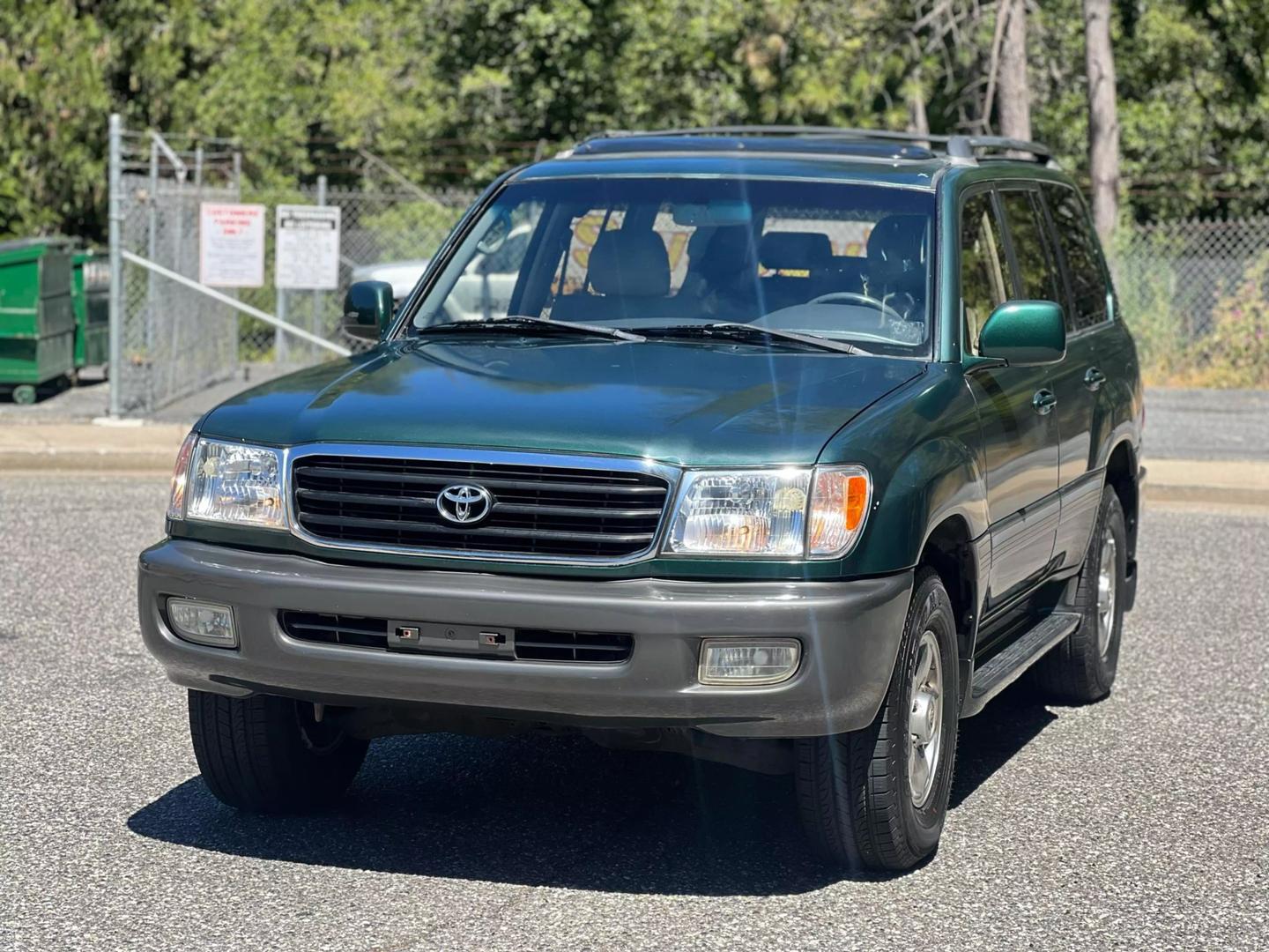 2001 Toyota Land Cruiser Base photo 2