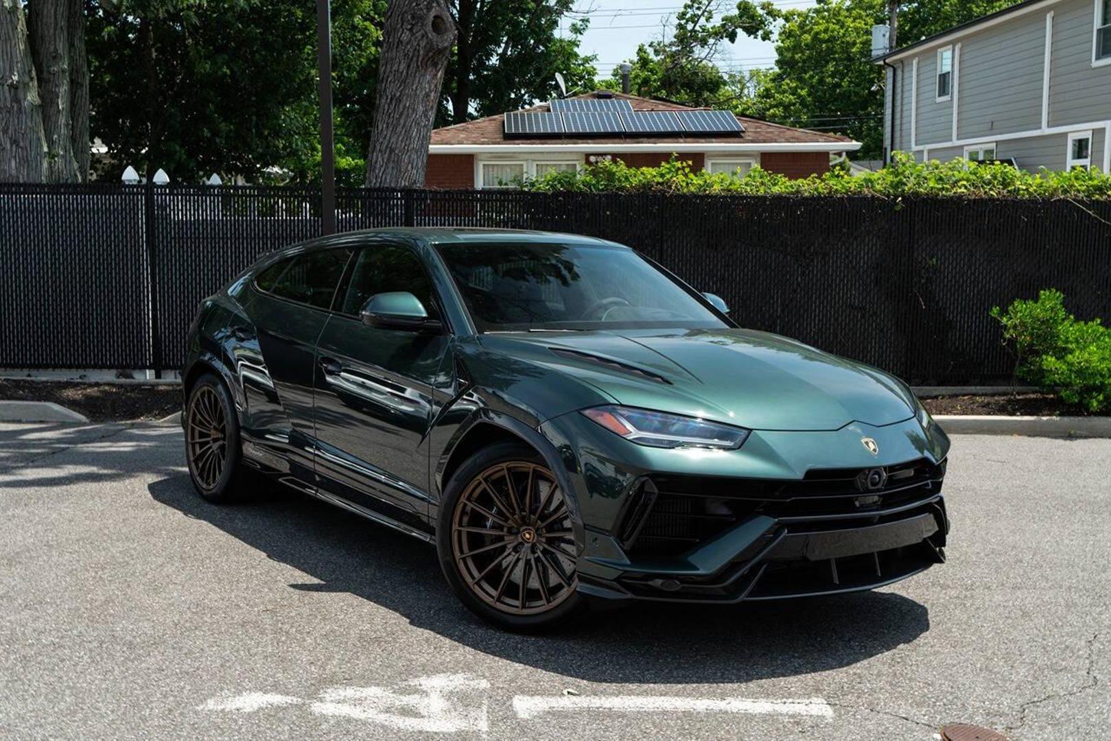 2024 Lamborghini Urus - Image 8