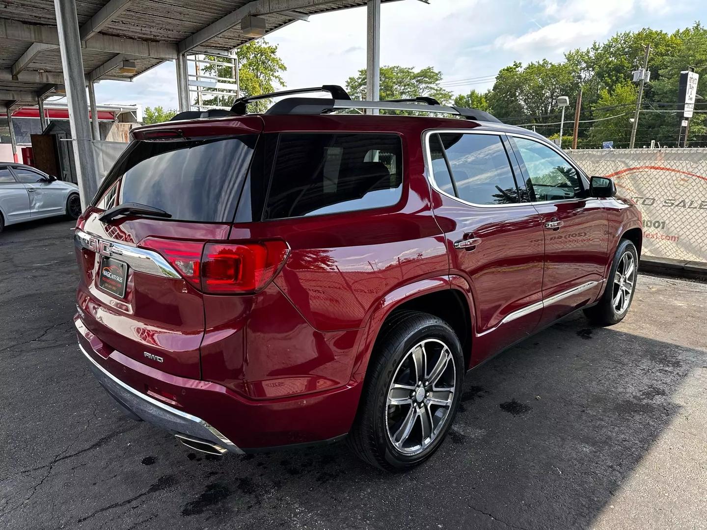 2017 Gmc Acadia - Image 12