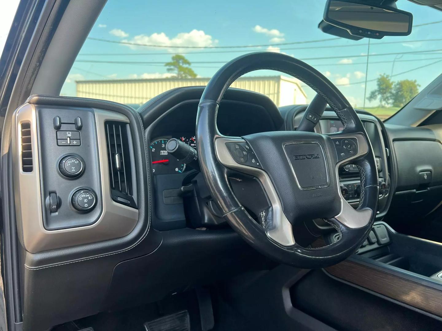 2018 Gmc Sierra 1500 Crew Cab - Image 2