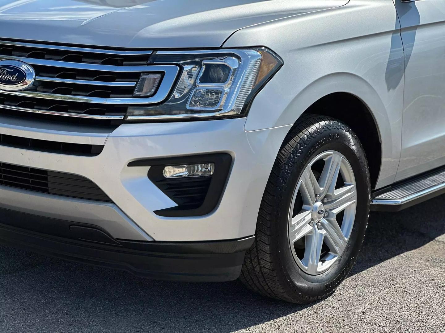 2019 Ford Expedition Max - Image 13