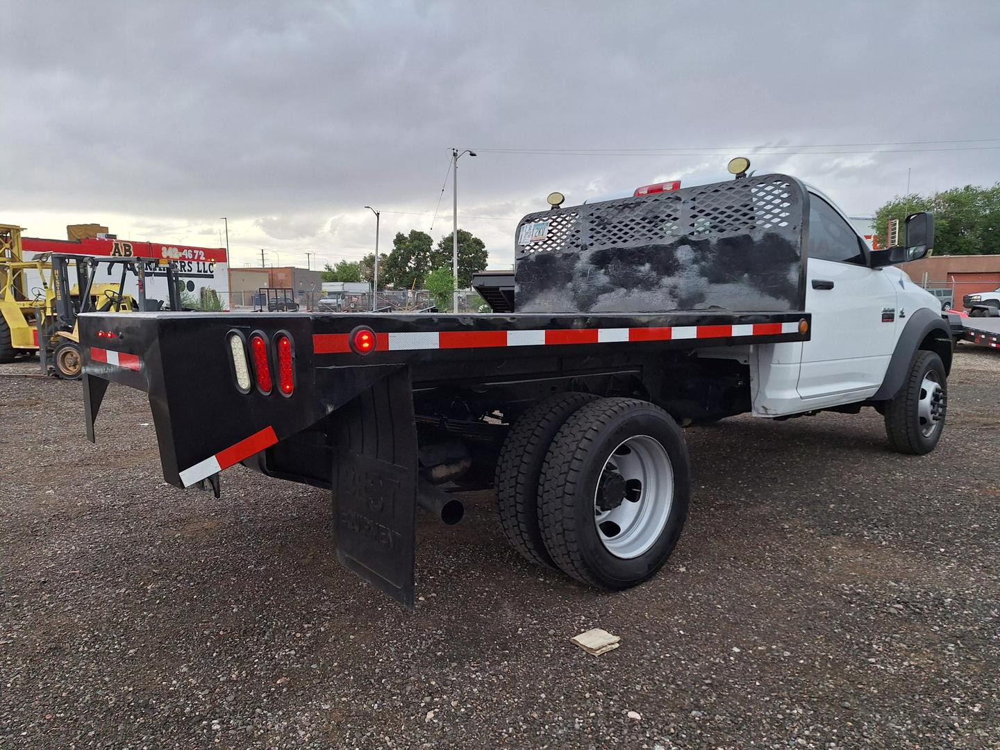 2012 Dodge Ram 5500 null photo 5