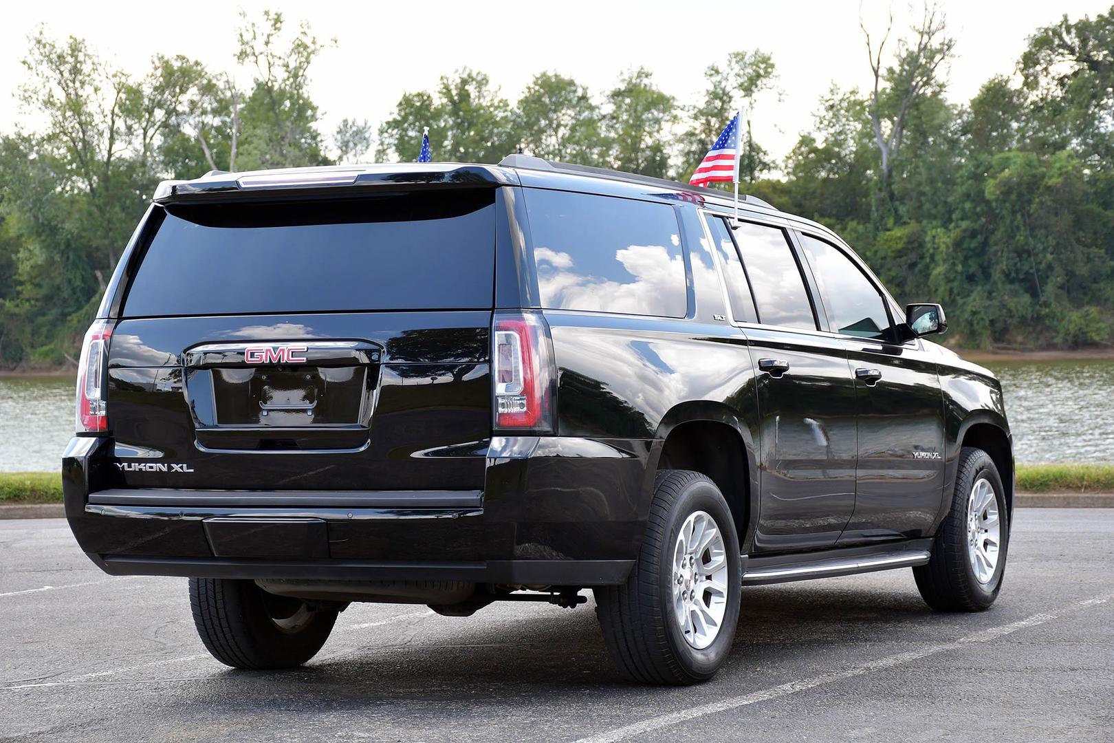 2018 GMC Yukon XL SLT photo 14