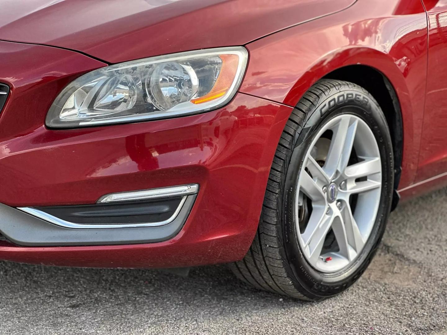 2014 Volvo S60 - Image 13