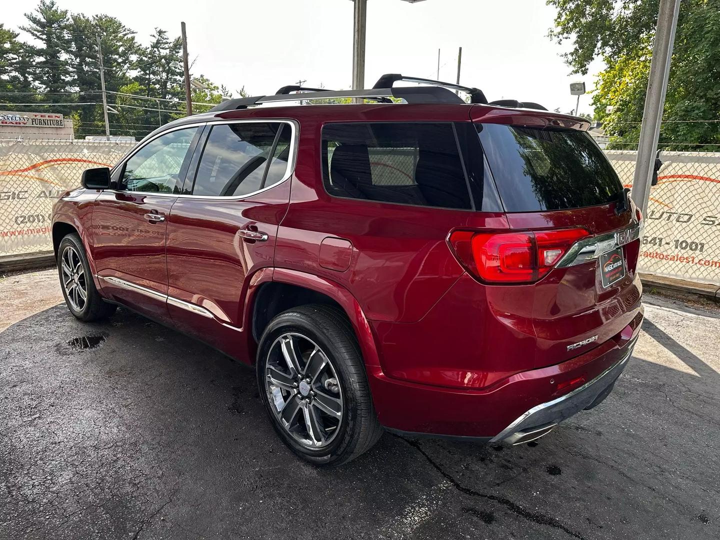 2017 Gmc Acadia - Image 13