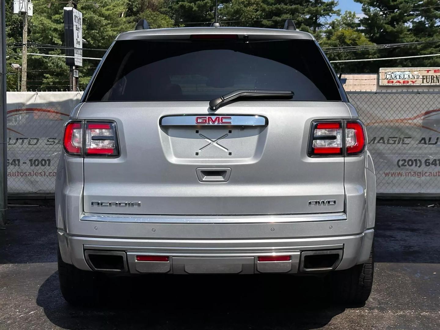 2016 Gmc Acadia - Image 8