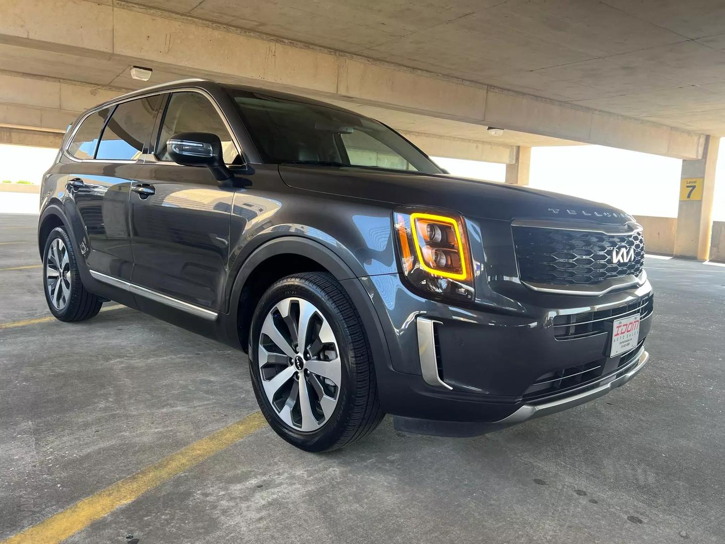 2022 Kia Telluride - Image 8