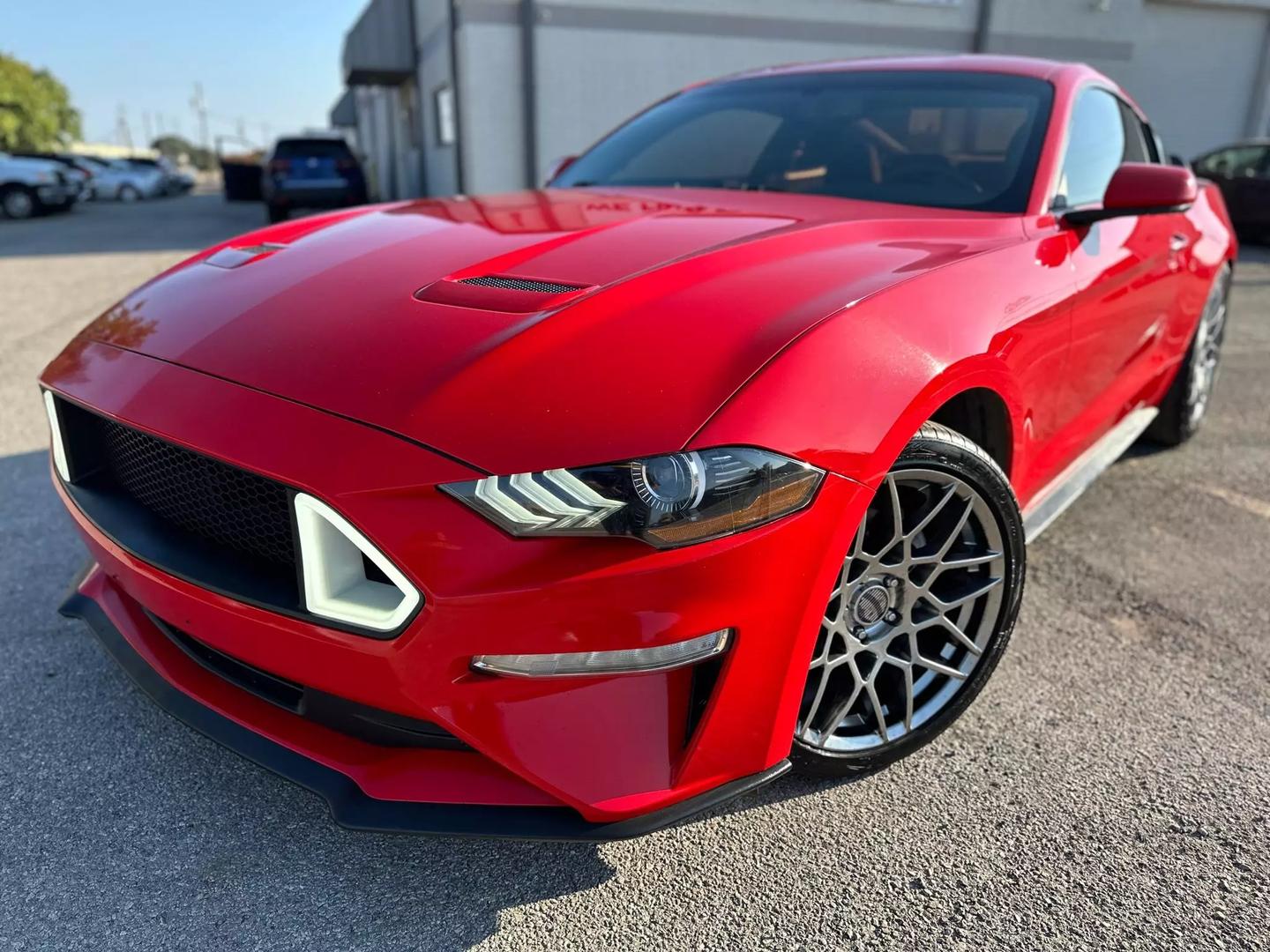 2019 Ford Mustang - Image 3