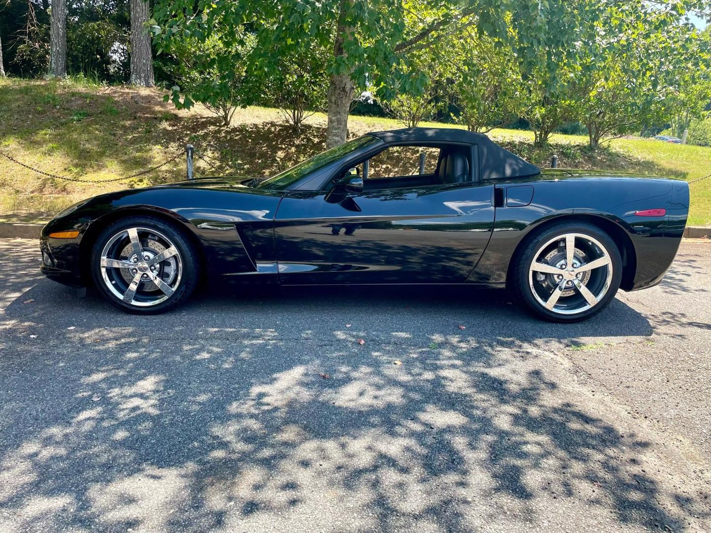 2010 Chevrolet Corvette Base photo 12