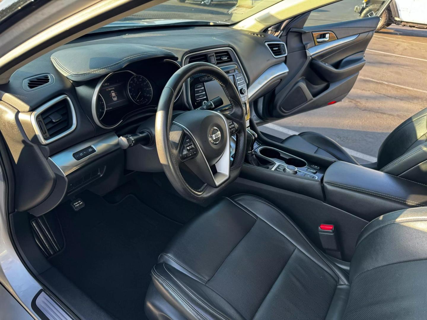 2019 Nissan Maxima SV photo 28