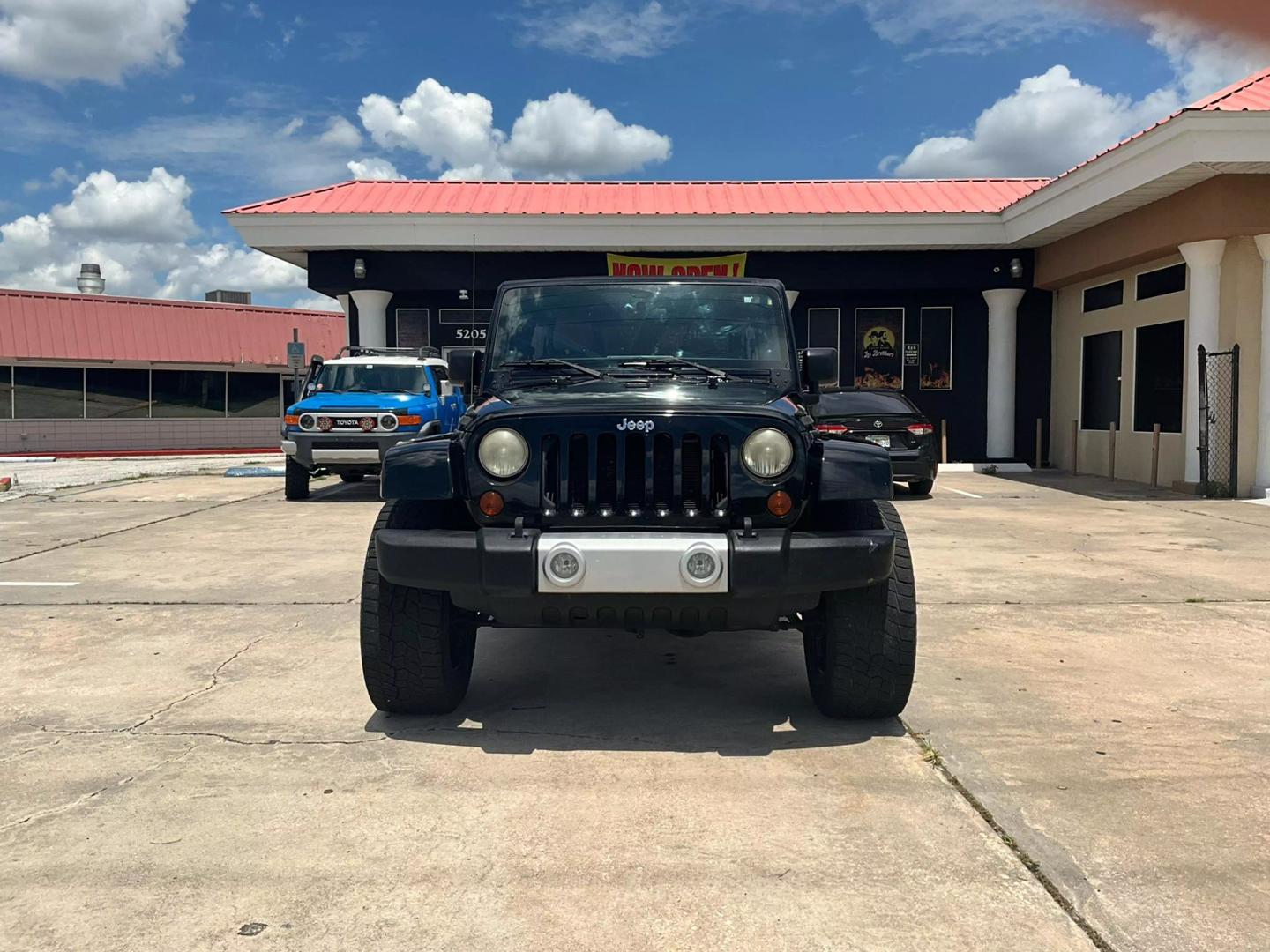 2011 Jeep Wrangler Unlimited Sahara photo 1