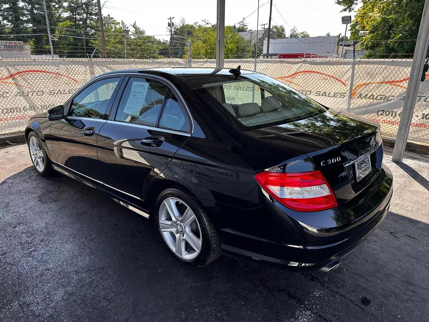 2010 Mercedes-benz C-class - Image 13