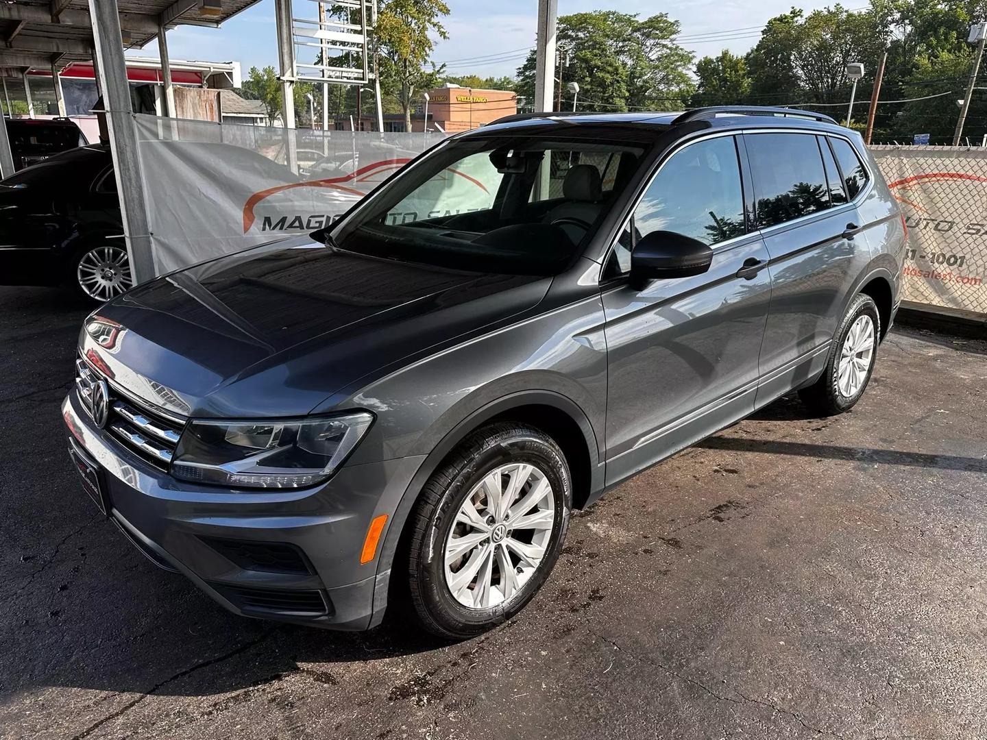 2018 Volkswagen Tiguan - Image 11