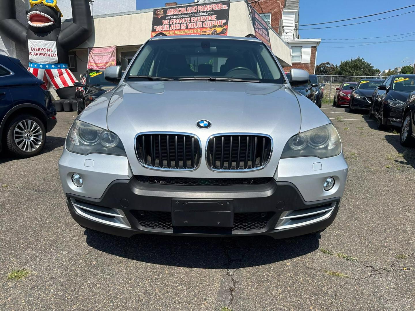 2008 BMW X5 showcasing its elegant design and luxury features.