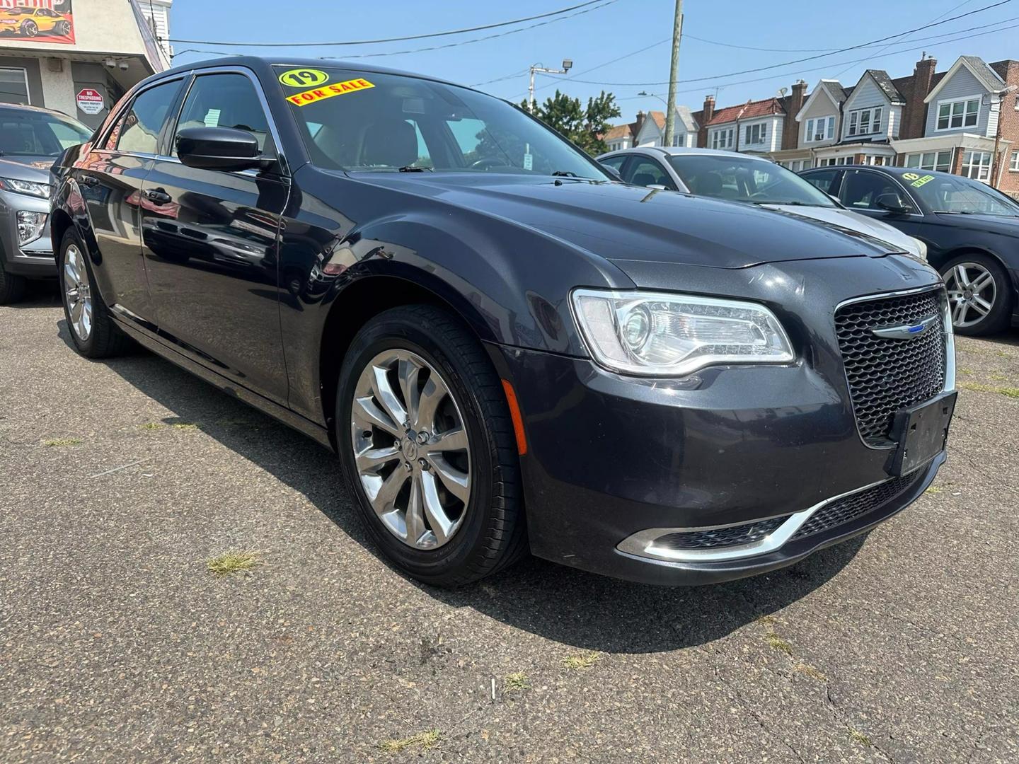 2019 Chrysler 300: Bold design, V6 & V8 engines, premium interior, advanced tech, and a smooth, comfortable drive.