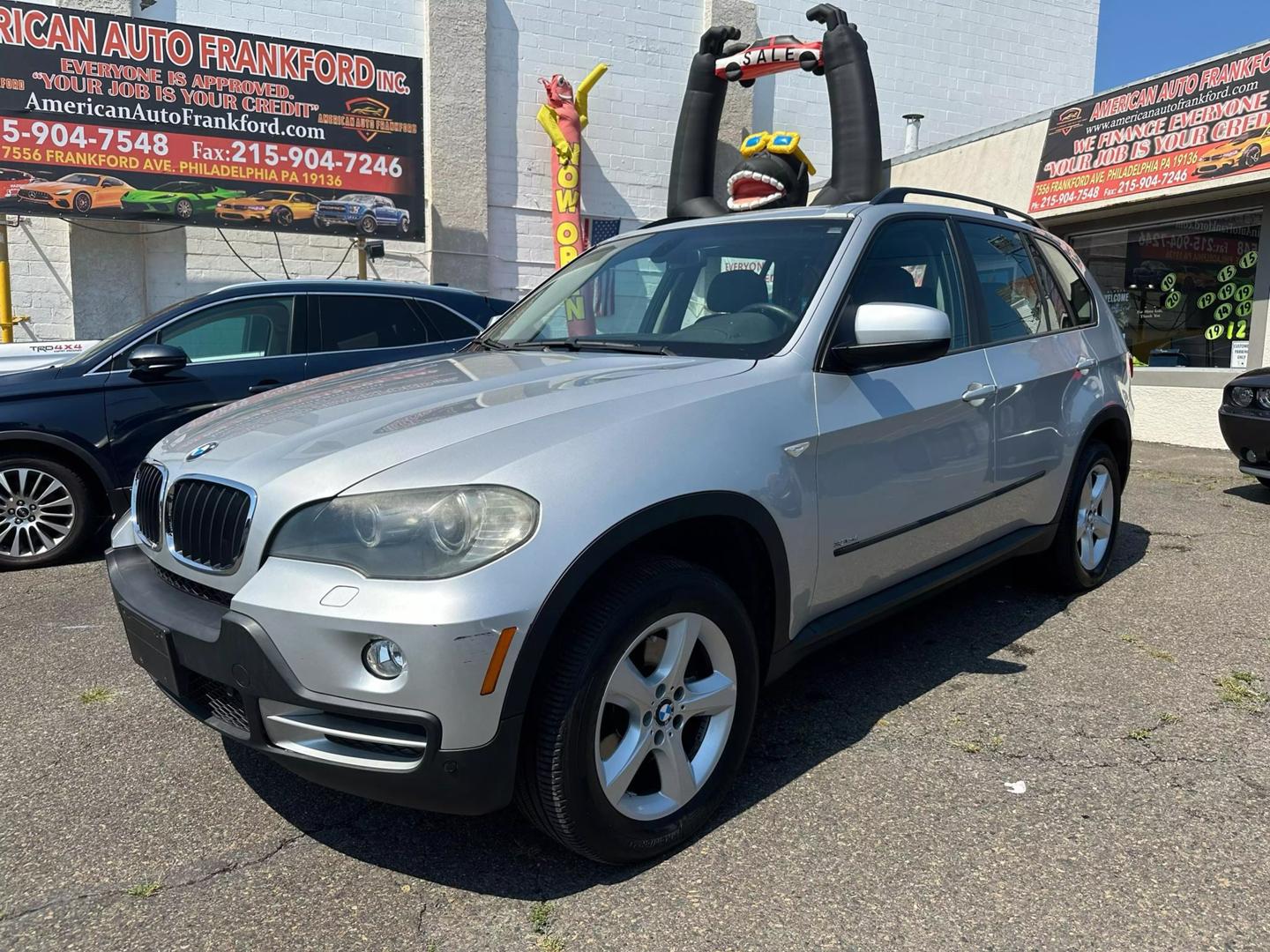 2008 BMW X5 showcasing its elegant design and luxury features.