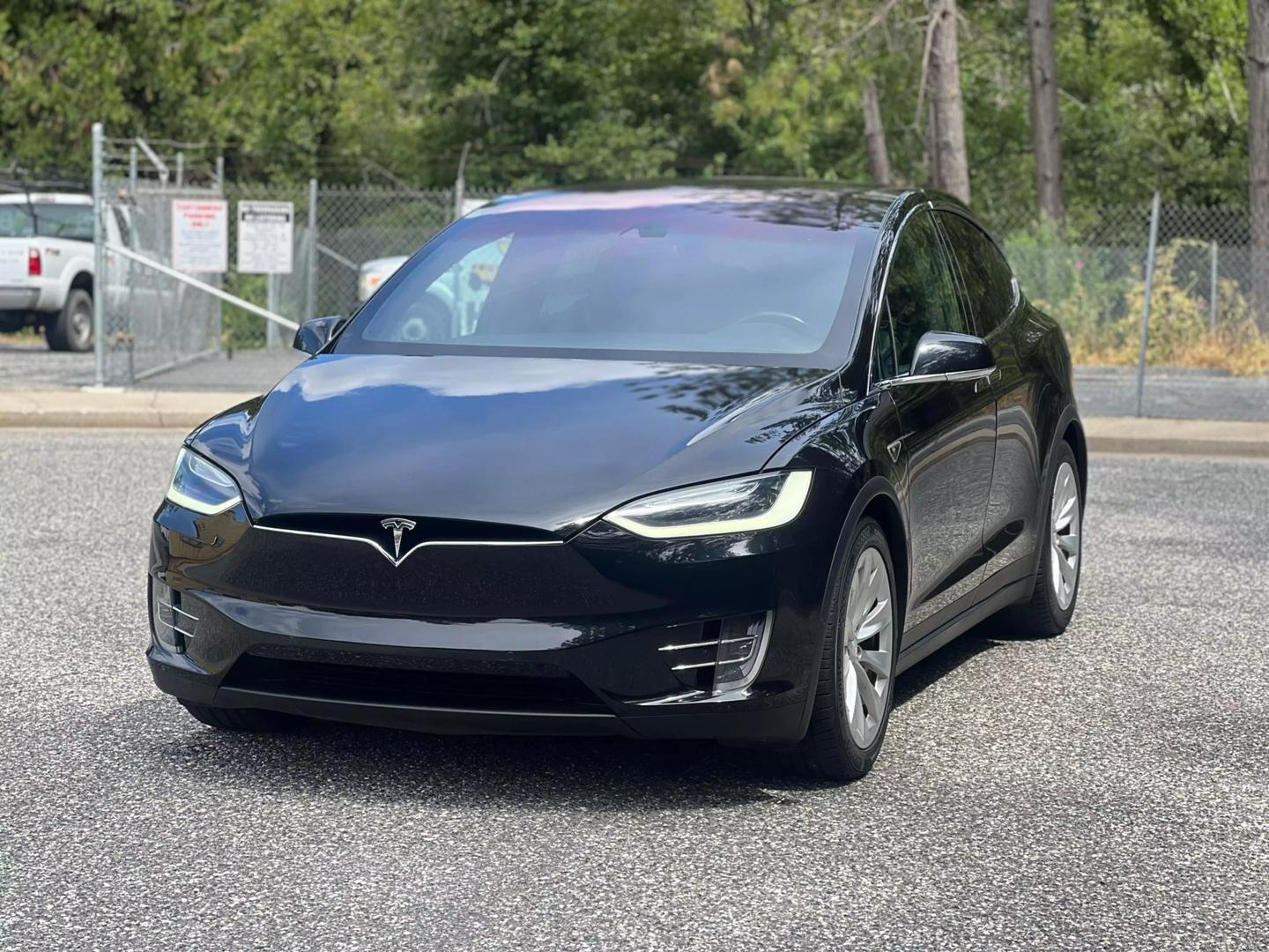 2016 Tesla Model X 90D photo 5