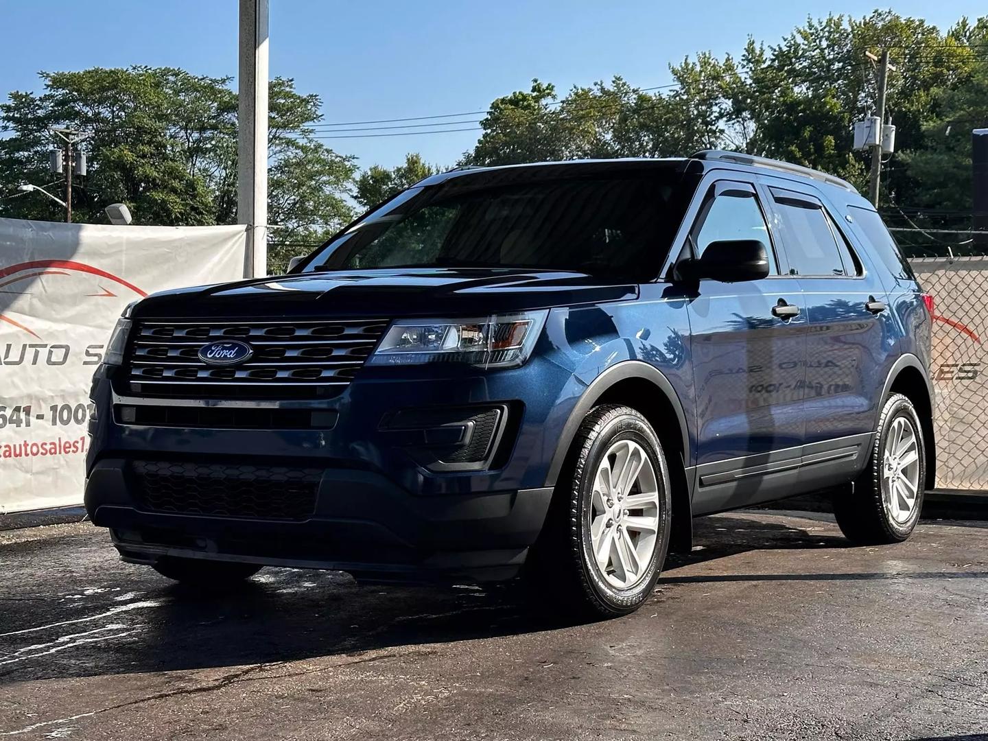 2017 Ford Explorer - Image 3