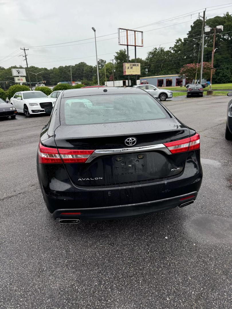 2015 Toyota Avalon XLE photo 5