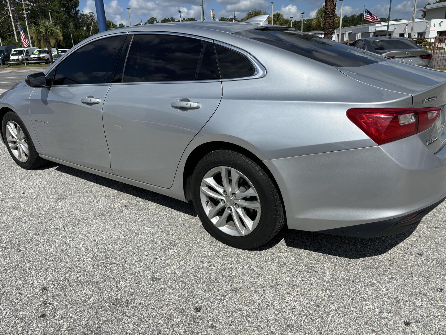 2018 Chevrolet Malibu 1LT photo 14