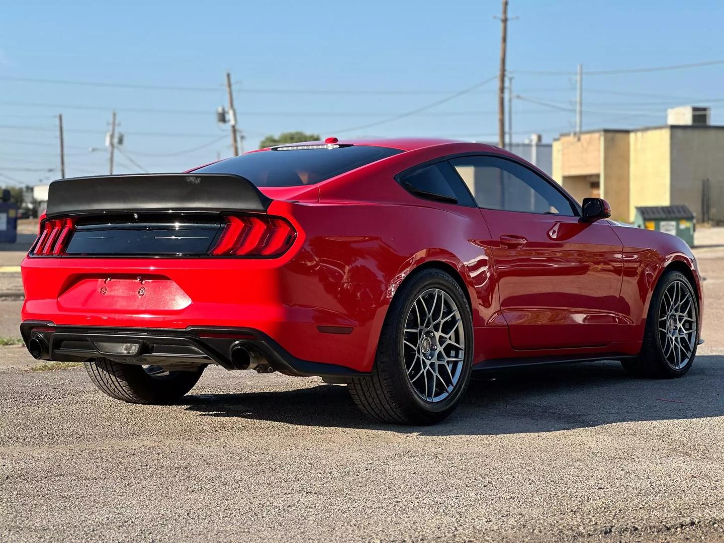 2019 Ford Mustang - Image 8